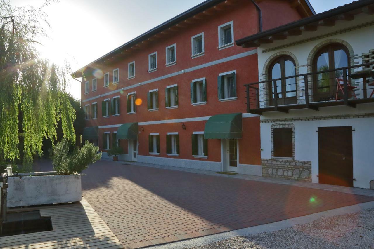 FontanafreddaLa Fonte住宿加早餐旅馆 外观 照片